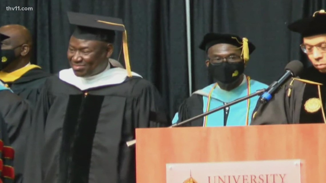 Crump talks to UAPB graduates about sharing education - Vimarsana News