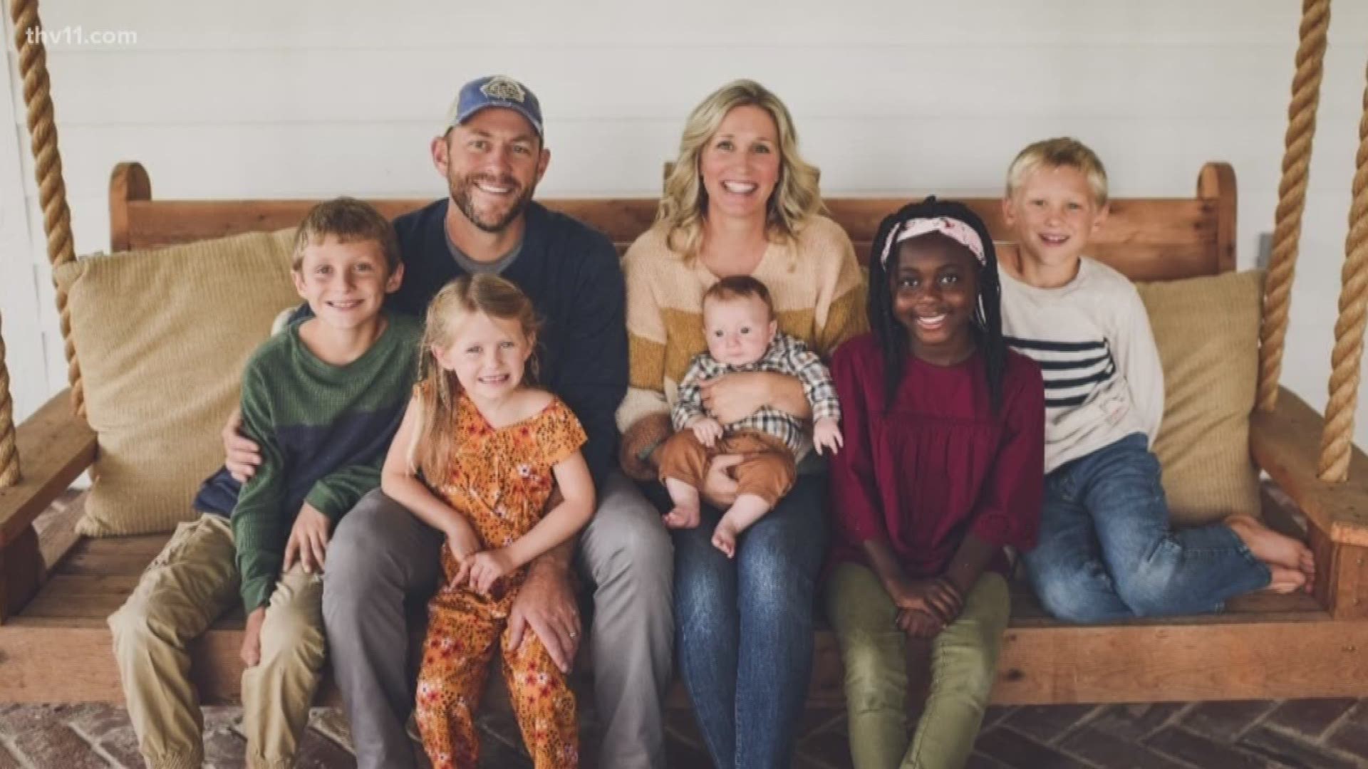 A show debuting Tuesday night on HGTV stars a Northwest Arkansas couple.