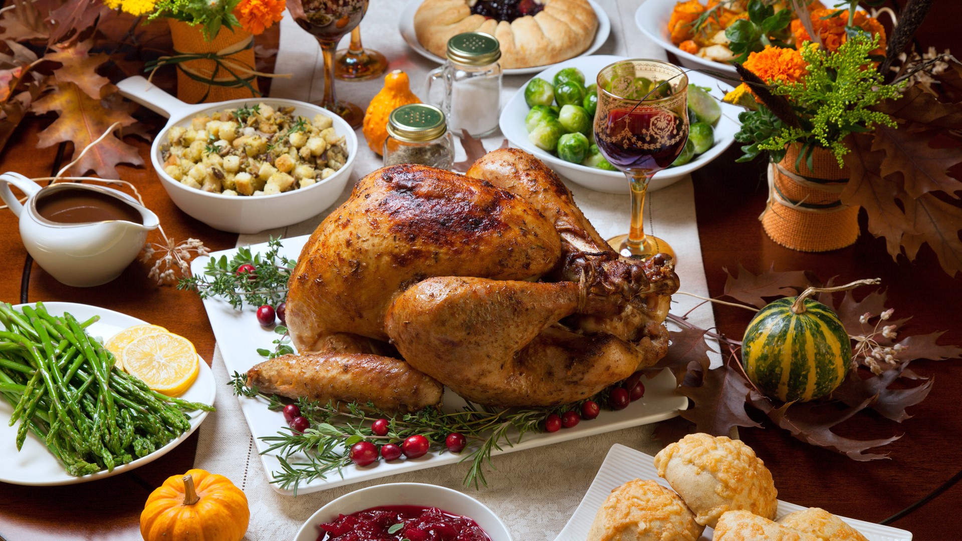 A new report from Wells Fargo makes a case for enjoying Thanksgiving dinner at a restaurant instead of at home this year.