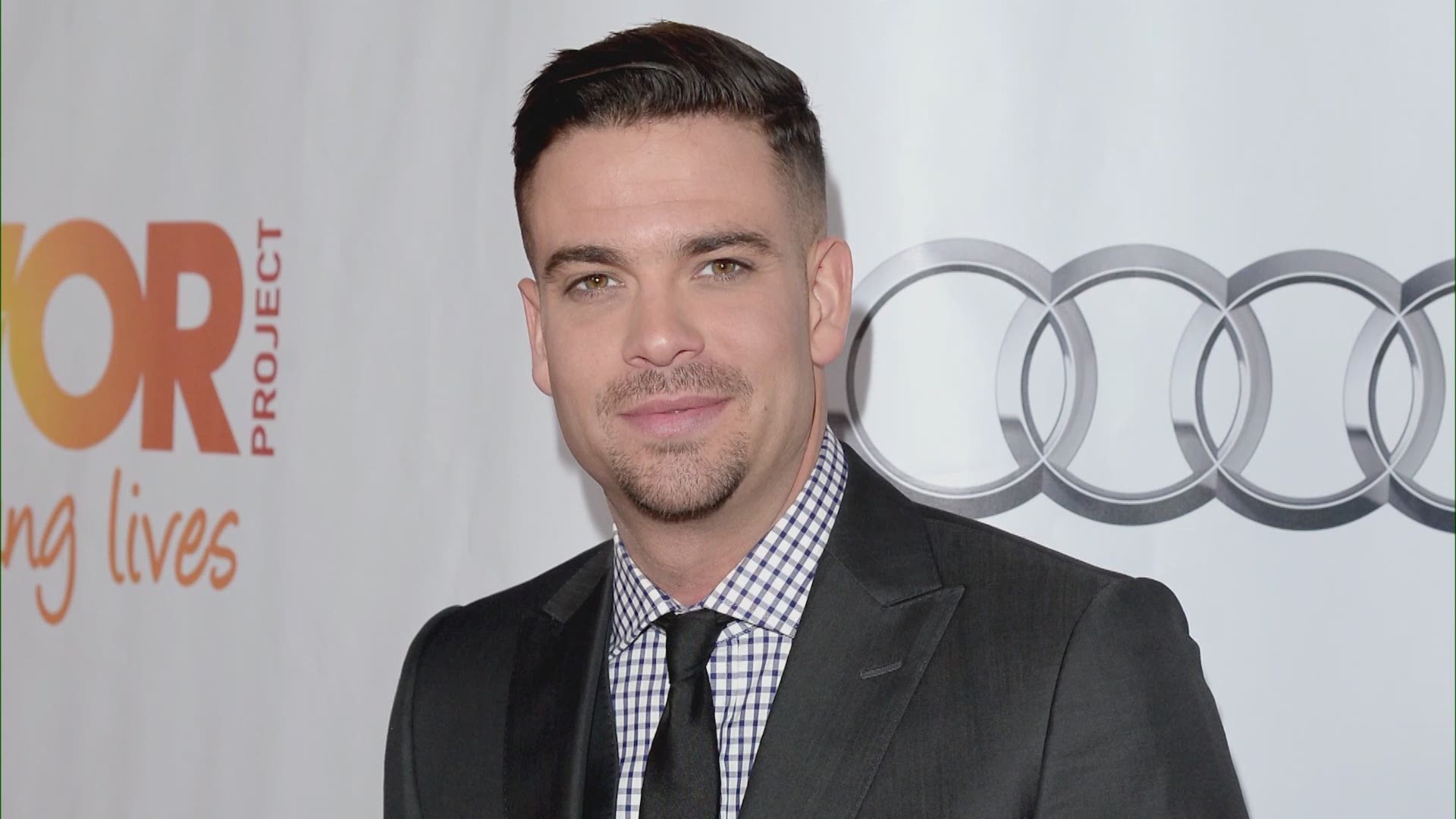 Former 35 year old Glee Star, Mark Salling, has died. TMZ is reporting that he was found near his Los Angeles home. It was an alleged suicide. Mark plead guilty to child pornography charges and was set for sentencing in March. 