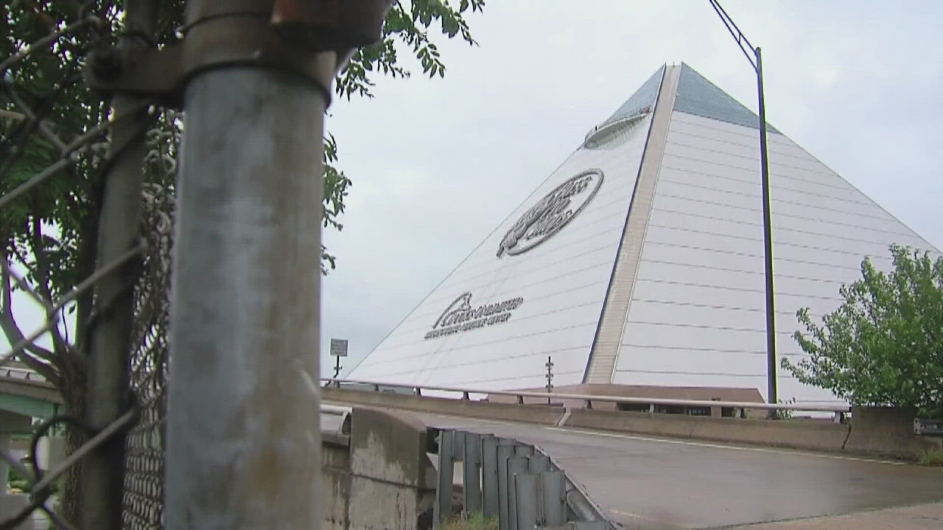 Bass Pro Pyramid evacuated after bomb threat, MPD reports | thv11.com