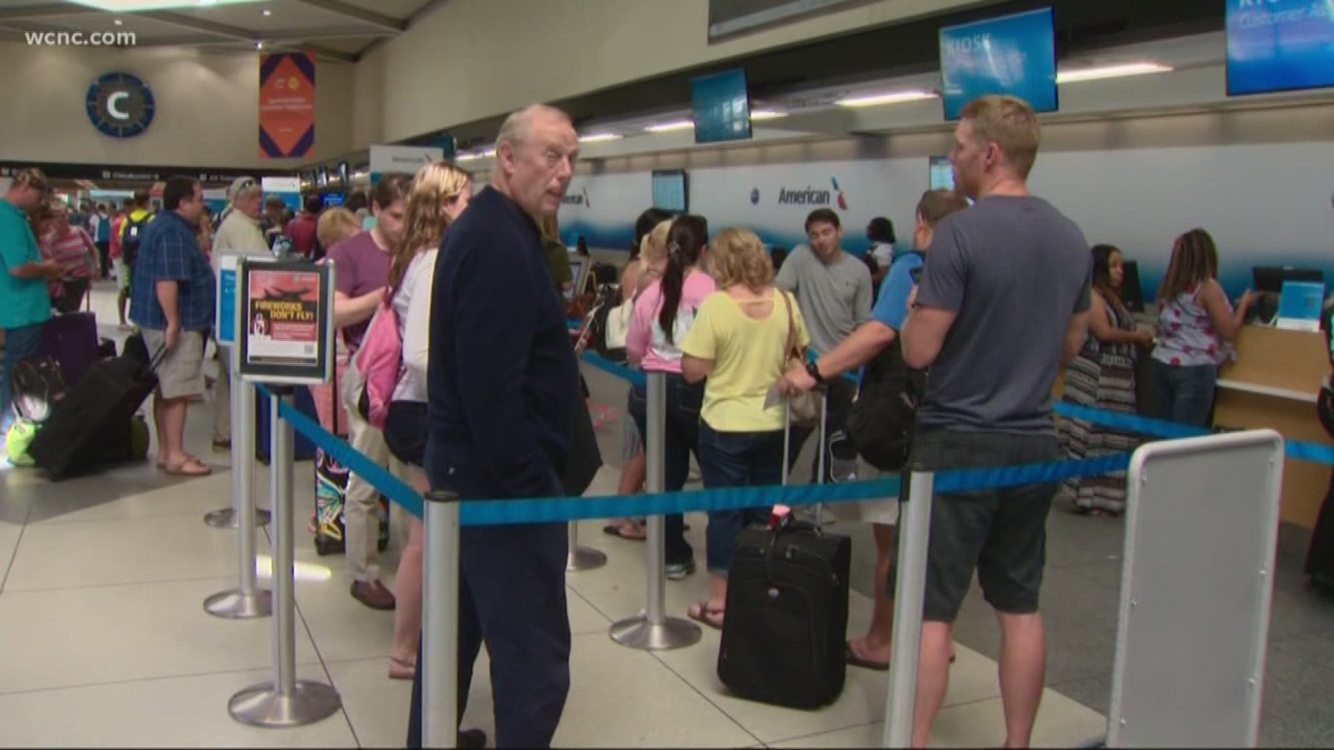 For the second time in a week, a technical glitch is causing major issues for travelers at the Charlotte Douglas International Airport.