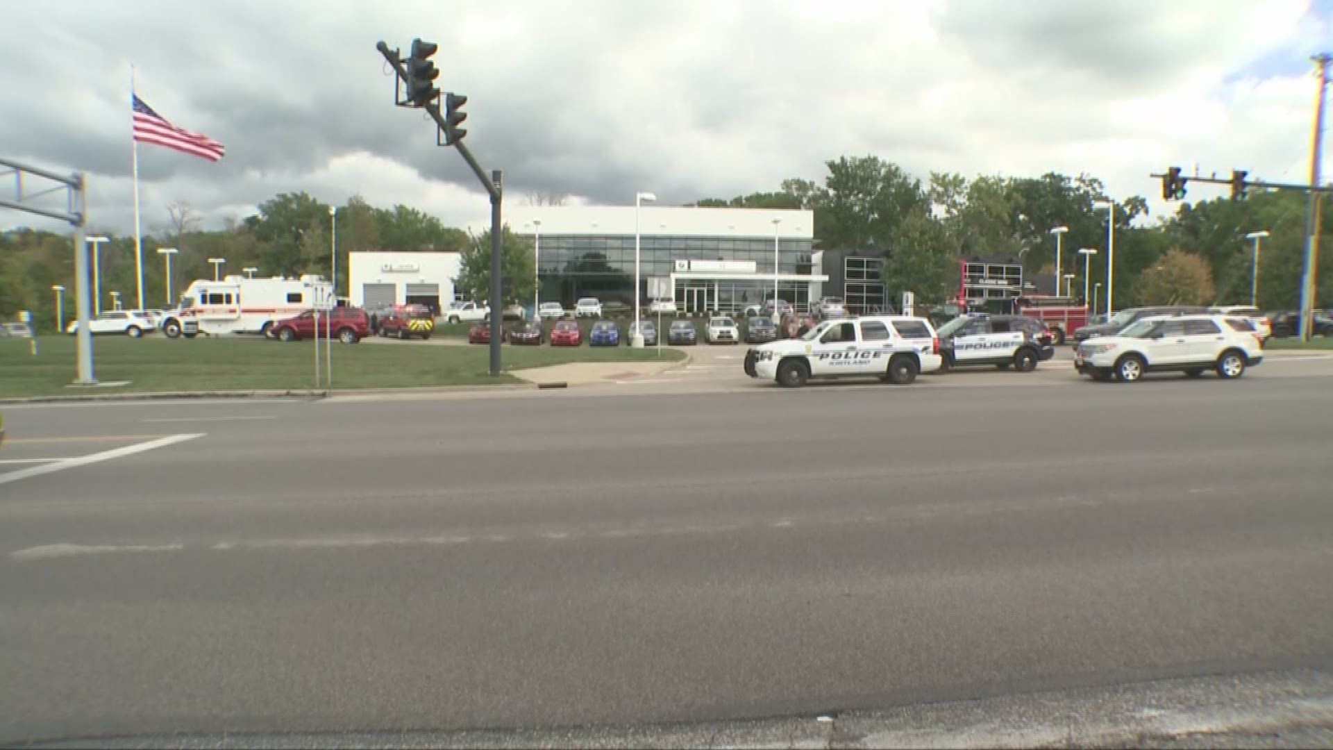 Multiple agencies investigating shooting at Willoughby Hills auto dealer