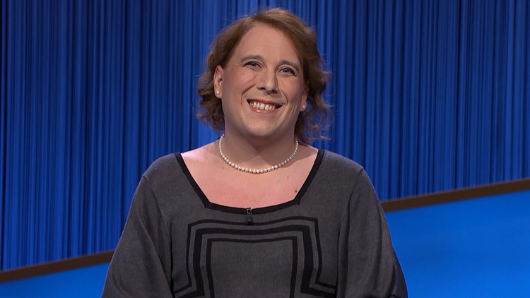 'Jeopardy!' super-champ Amy Schneider becomes second on all-time consecutive wins list