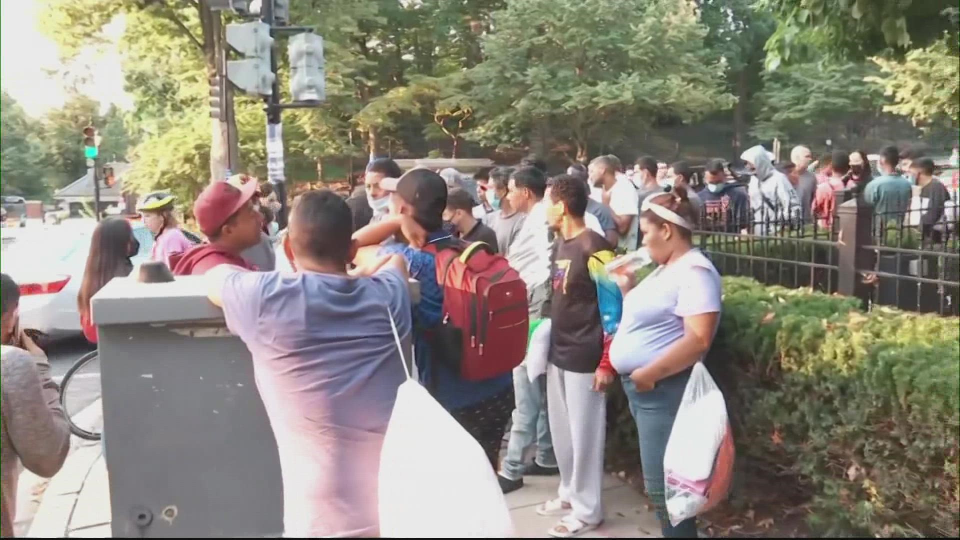 Migrant buses arrive at Vice President's residence | thv11.com