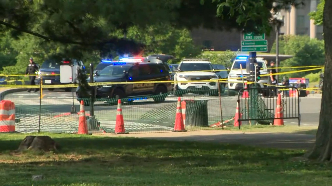 Secret Service officer shoots armed man near Washington Monument