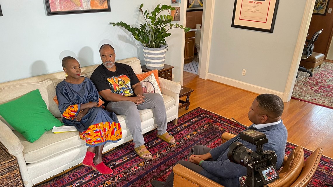 Black couple says home appraised higher when it was 'Whitewashed' - Vimarsana News
