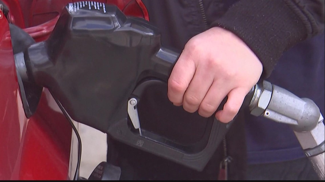 AAA Arkansas gas prices drop to under 4 per gallon